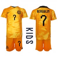 Fotbalové Dres Holandsko Steven Bergwijn #7 Dětské Domácí MS 2022 Krátký Rukáv (+ trenýrky)